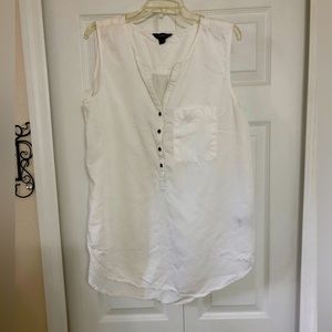 🌺 Women’s white tunic